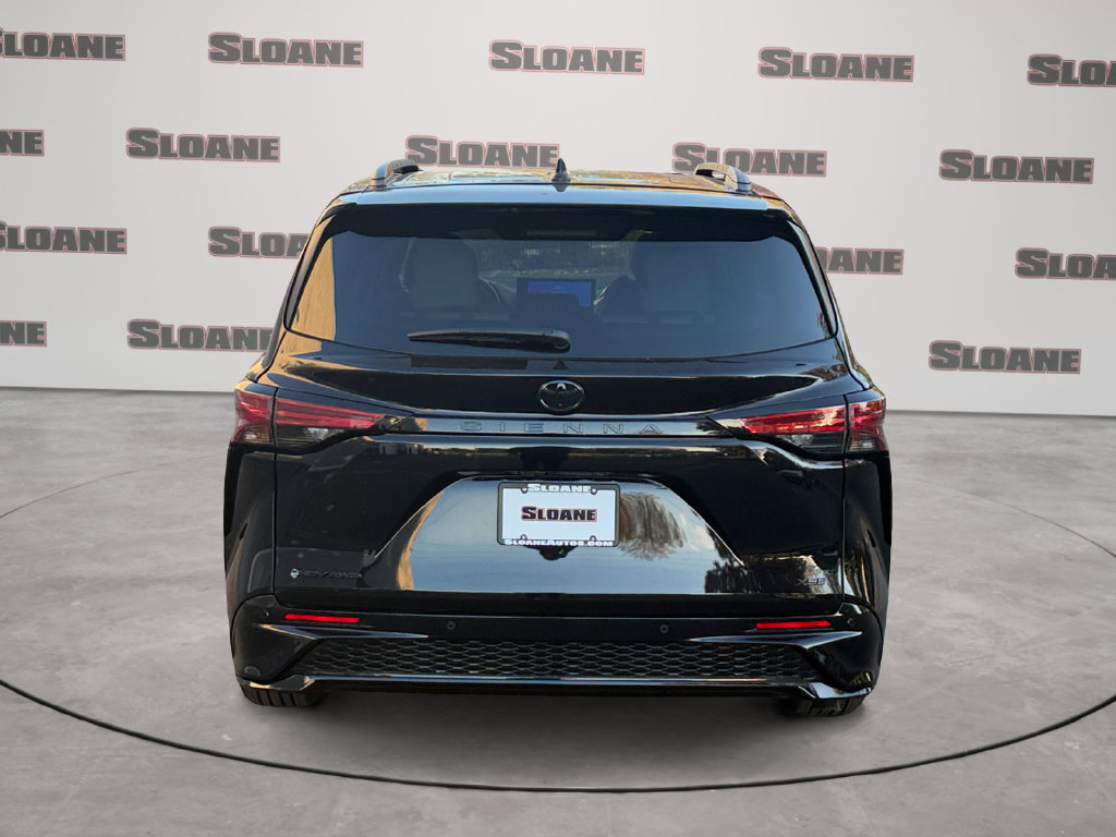 New 2026 Toyota Sienna XSE AWD/4WD image 4