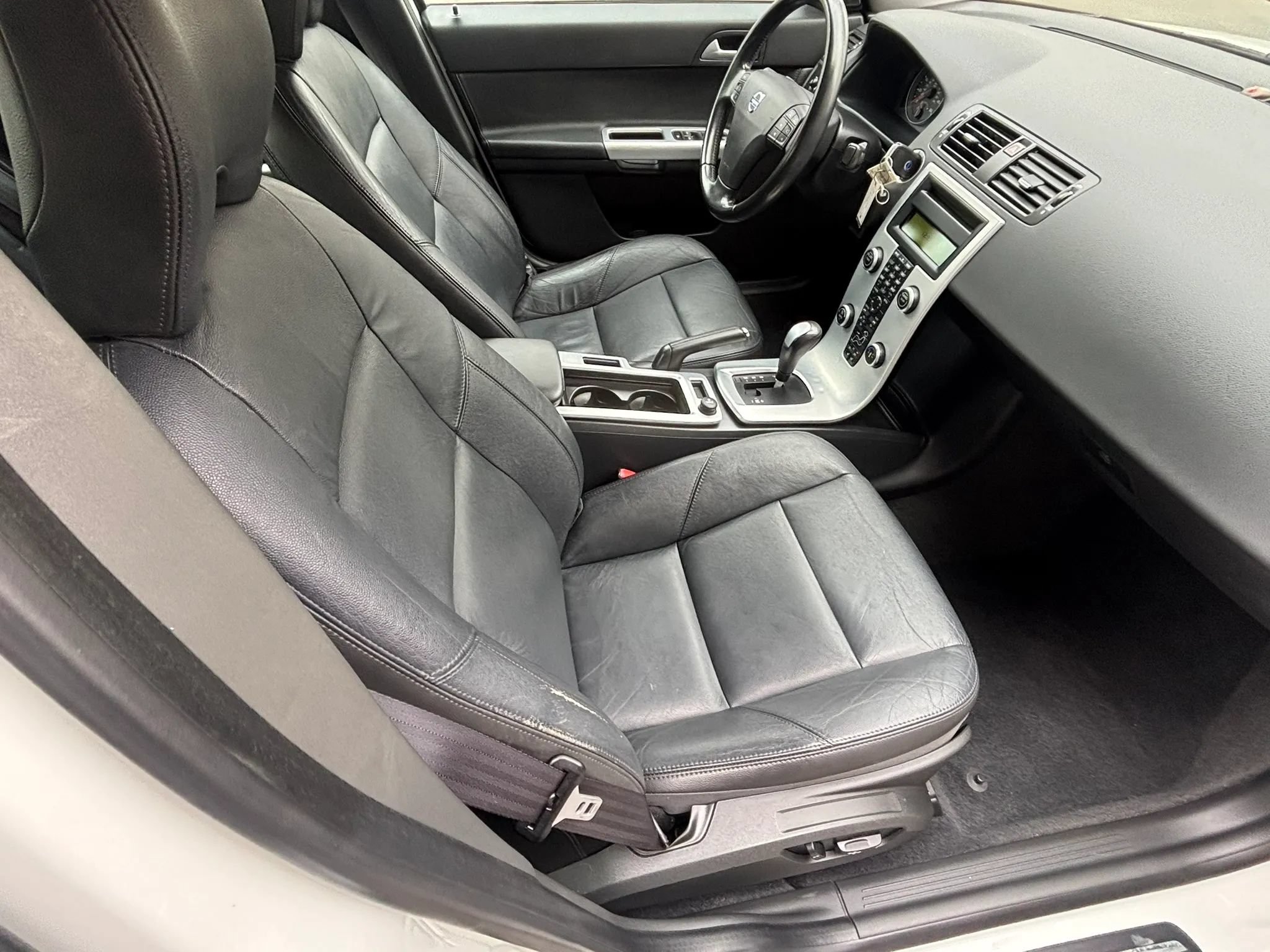 Used 2010 Volvo S40 2.4i FWD image 20