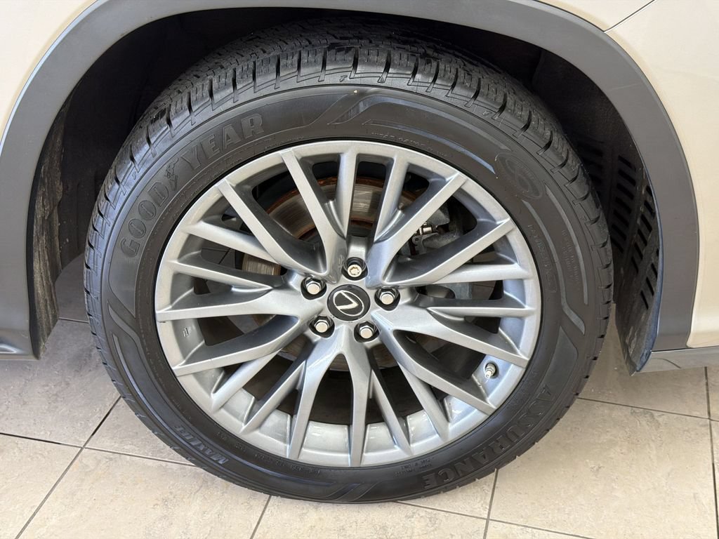 Used 2018 Lexus RX 450h F Sport w/ Accessory Package AWD/4WD image 12