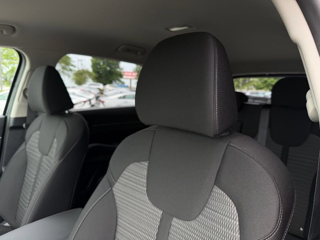 New 2026 Kia Sorento LX FWD image 11