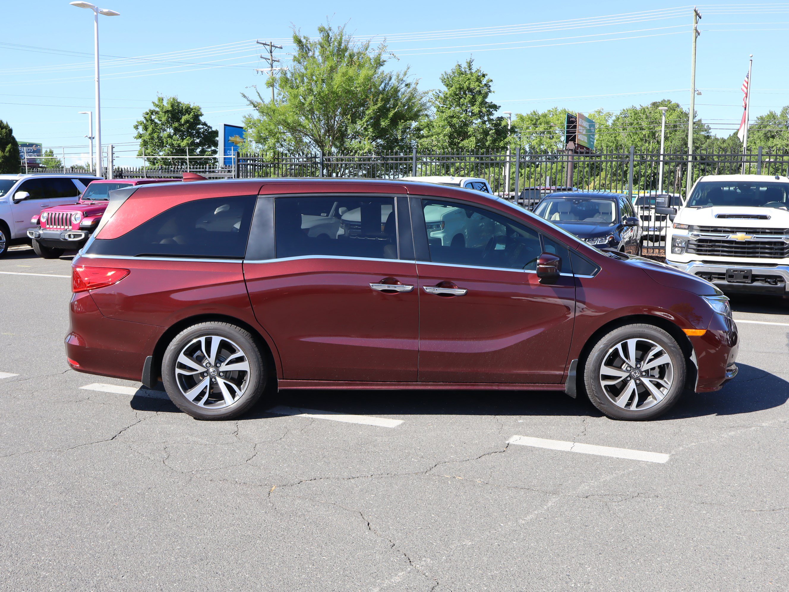 Used 2021 Honda Odyssey Touring image 11