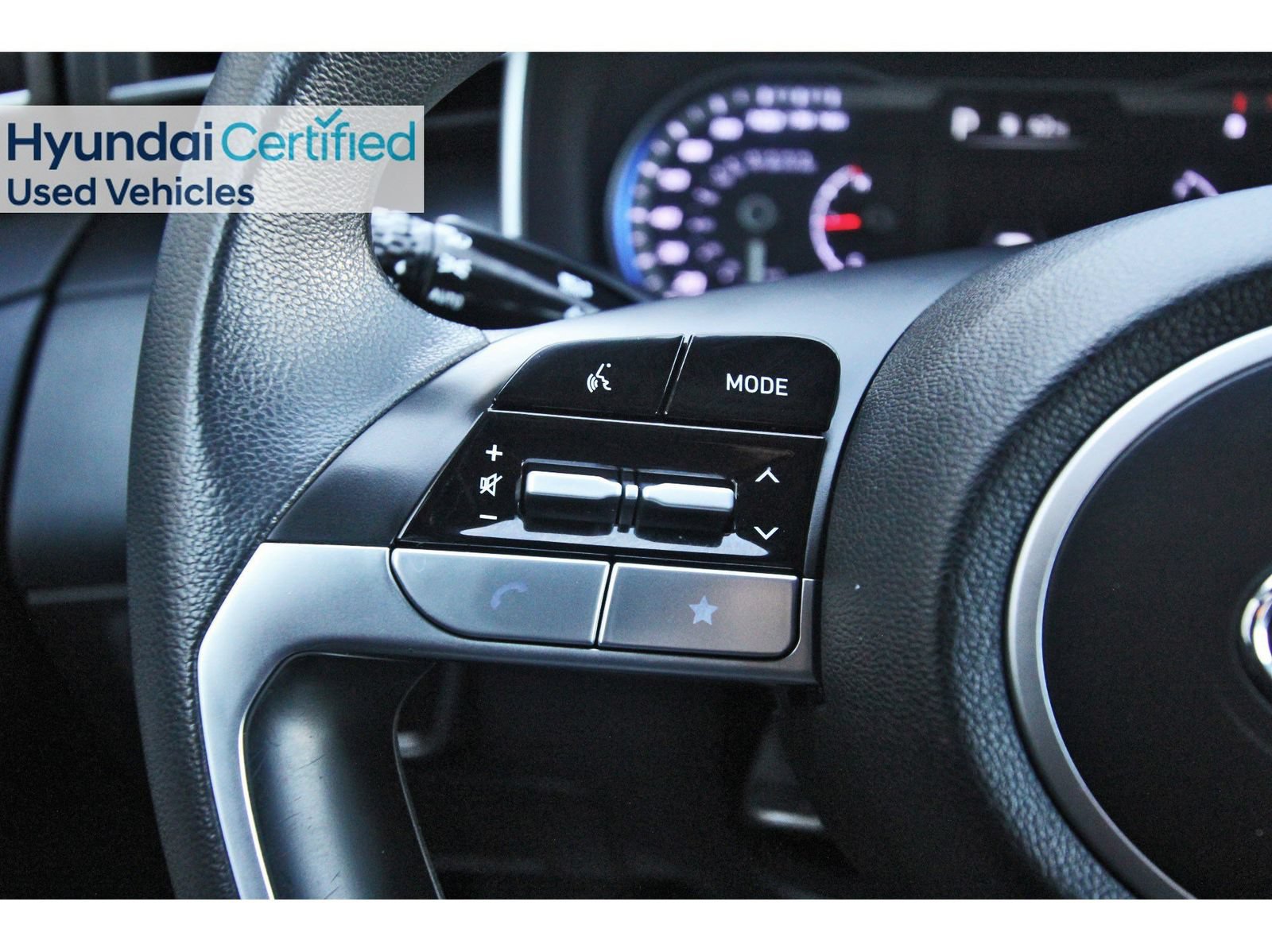 Certified 2022 Hyundai Santa Cruz SE FWD image 18
