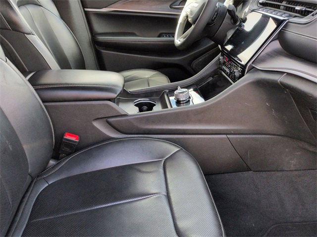 Certified 2024 Jeep Grand Cherokee L Limited w/ Luxury Tech Group II image 32