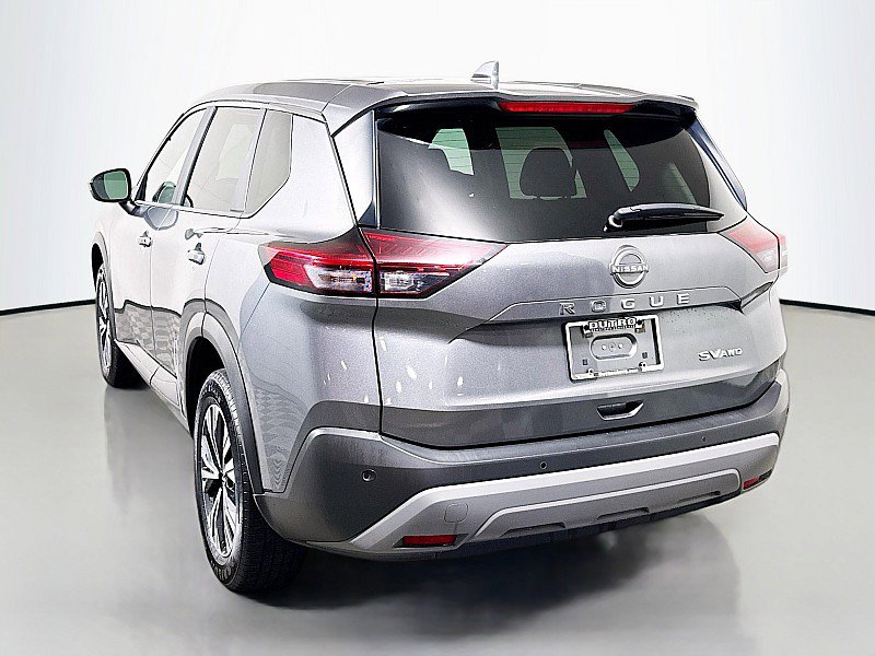 Used 2023 Nissan Rogue SV image 5