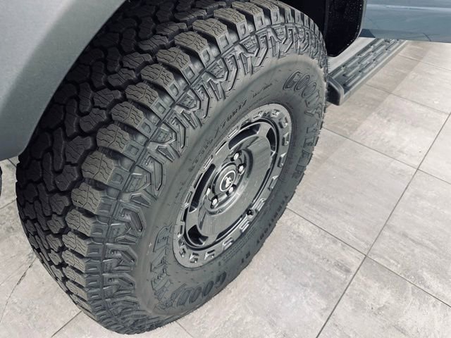 New 2025 Ford Bronco Outer Banks w/ Sasquatch Package image 41