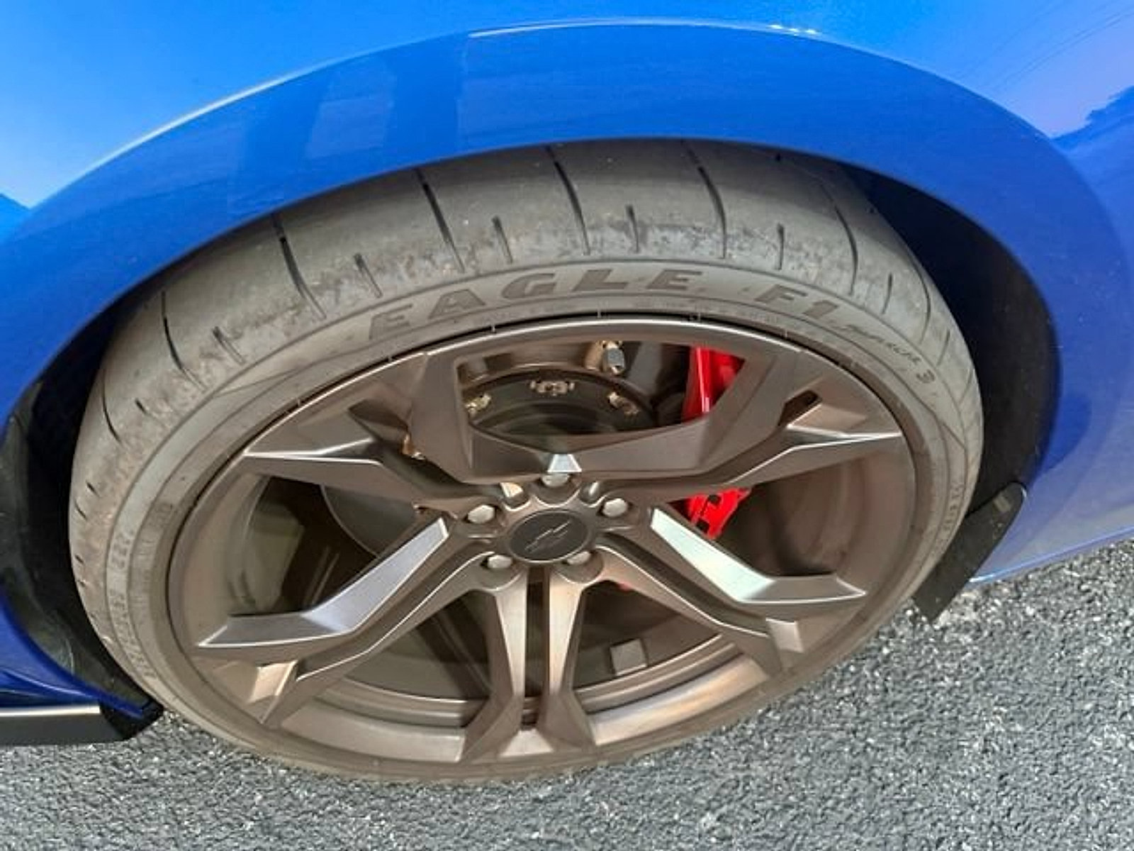 Used 2018 Chevrolet Camaro SS RWD image 13