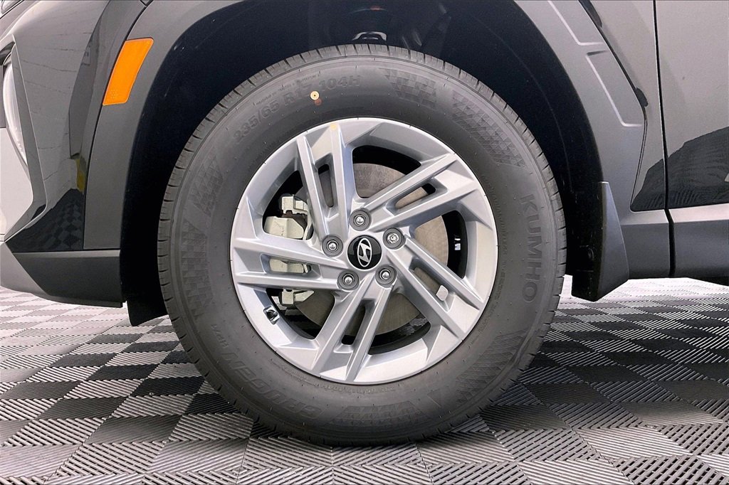 New 2025 Hyundai Tucson SE image 12
