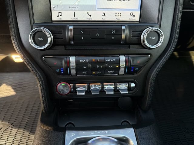 Used 2018 Ford Mustang GT Premium w/ GT Performance Package RWD image 21