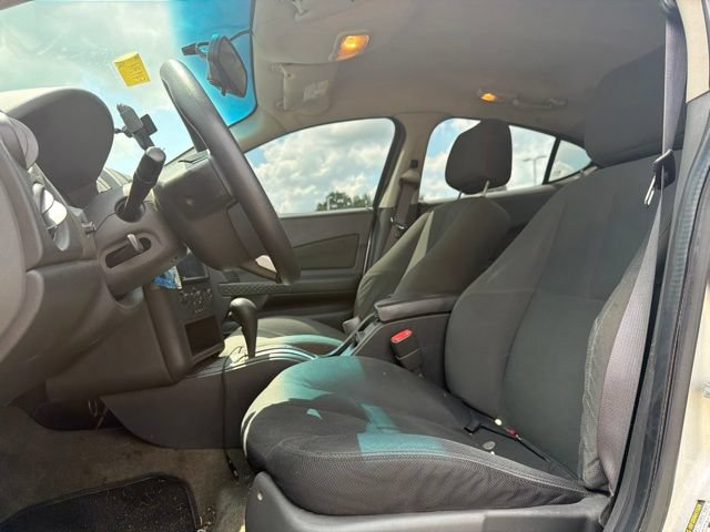 Used 2005 Pontiac Grand Prix w/ Drivers Plus Package FWD image 16