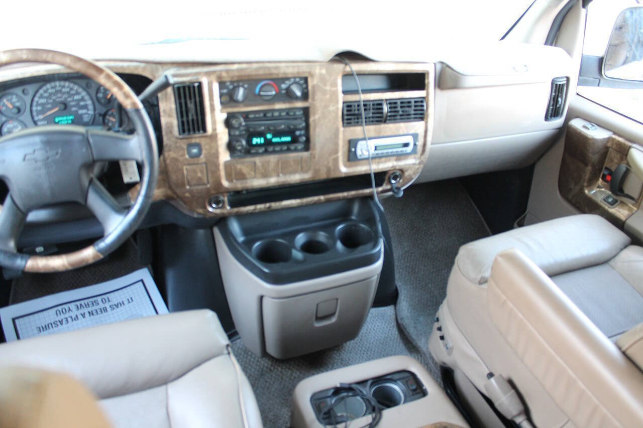 Used 2006 Chevrolet Express 1500 RWD image 53