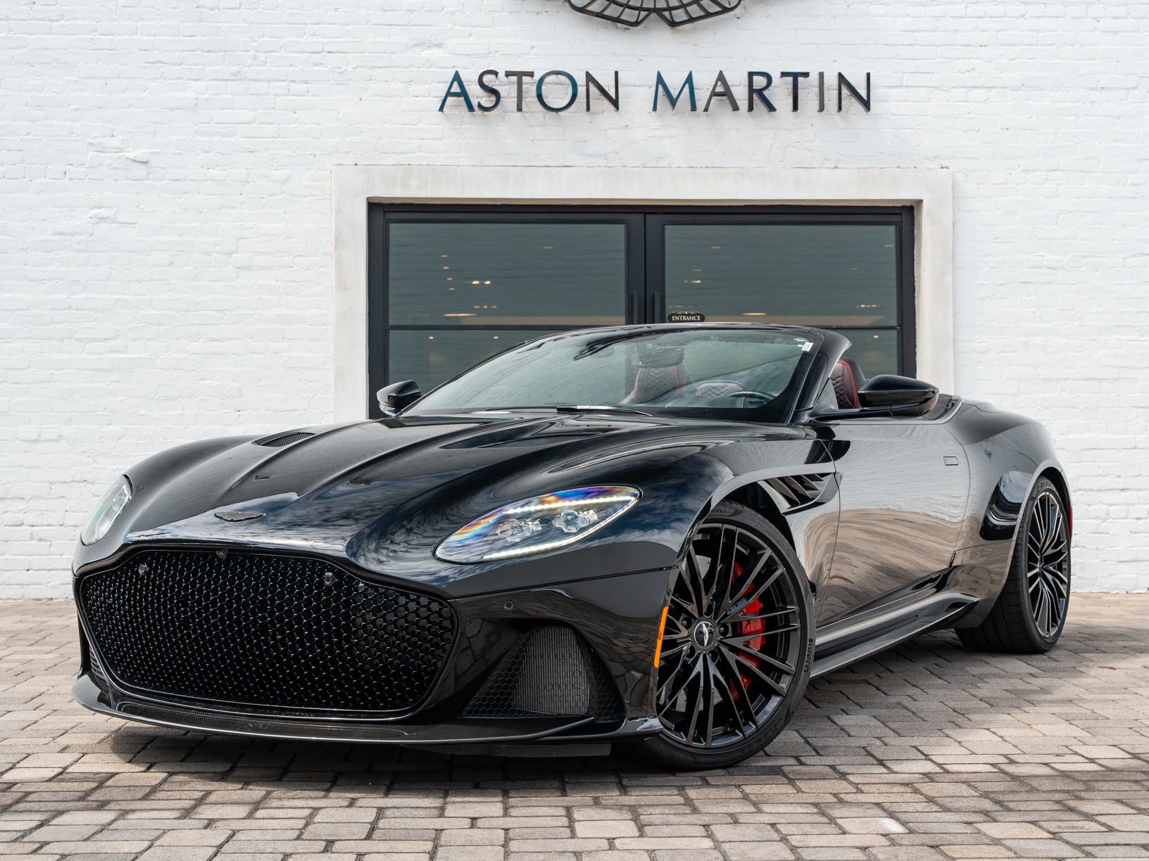 Used 2023 Aston Martin DBS Superleggera Volante RWD image 13