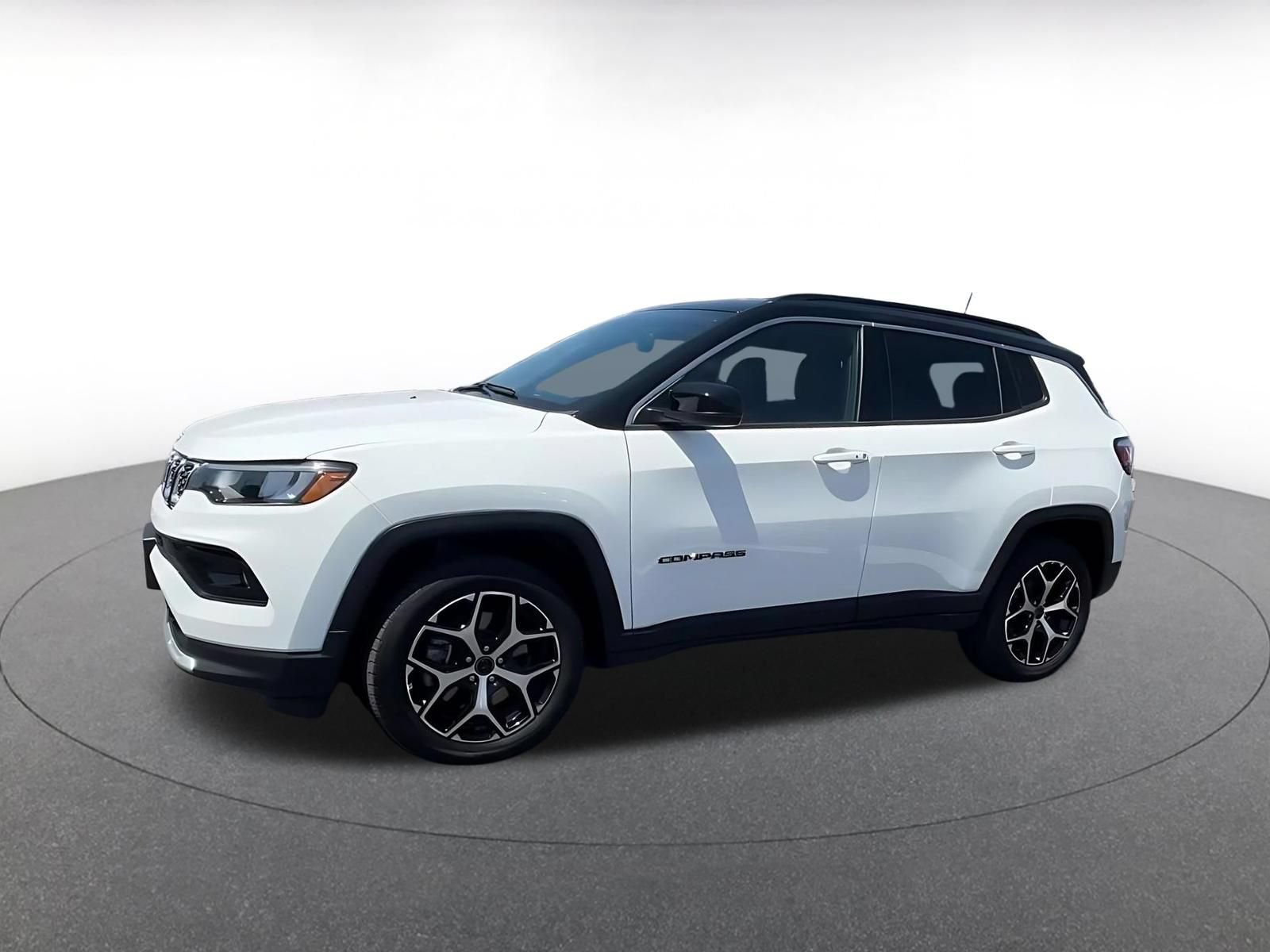 Used 2025 Jeep Compass Limited AWD/4WD image 8