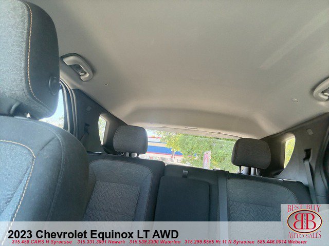 Used 2023 Chevrolet Equinox LT w/ Driver Convenience Package AWD/4WD image 17