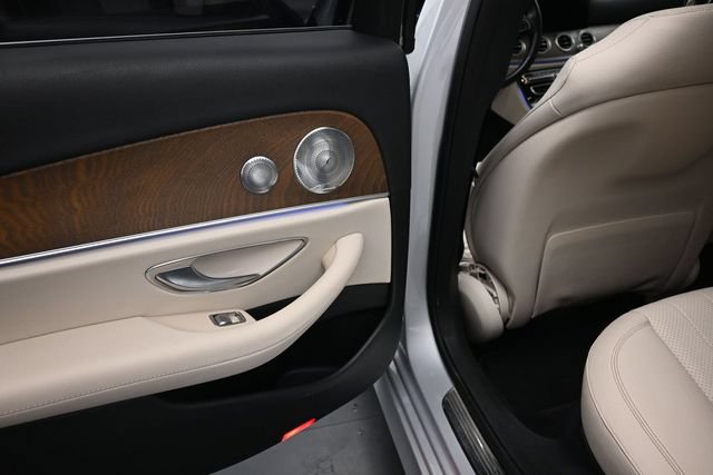 Used 2017 Mercedes-Benz E 300 4MATIC image 20