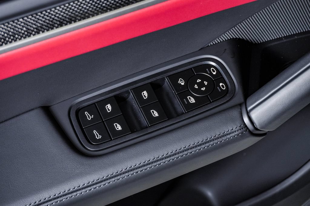 New 2026 Porsche Cayenne Coupe AWD/4WD image 26