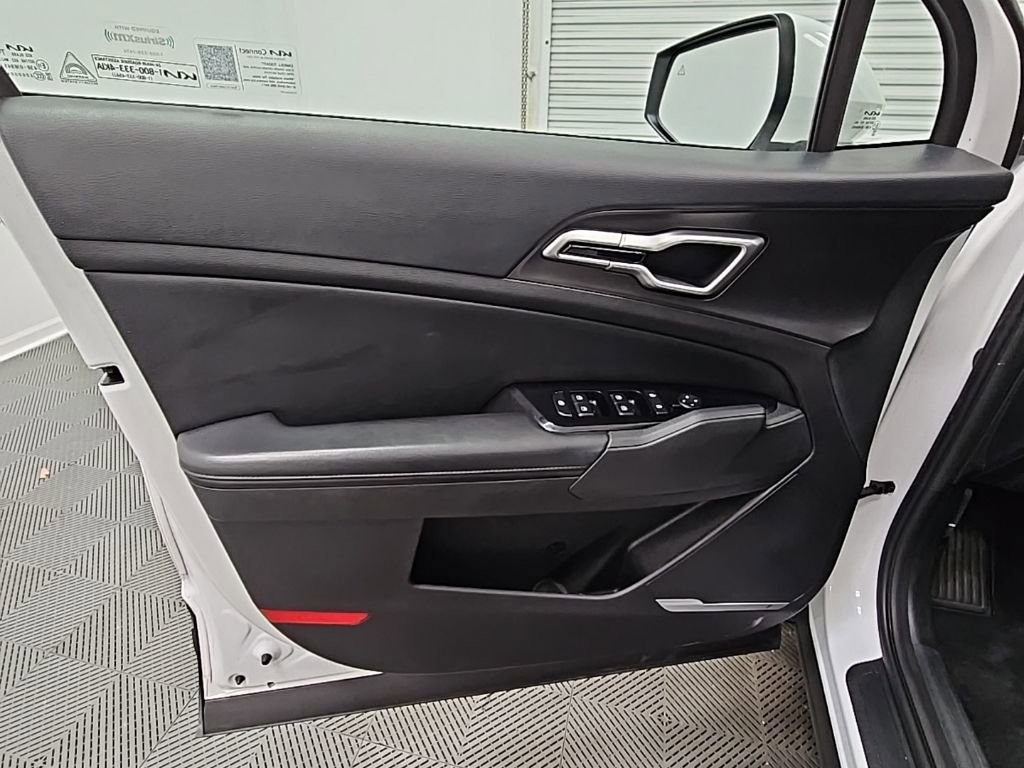 Used 2023 Kia Sportage EX FWD image 30