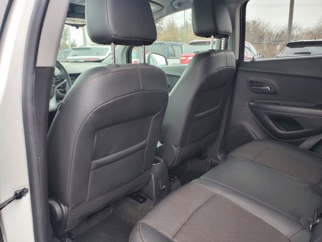 Certified 2022 Chevrolet Trax LT w/ LT Convenience Package image 13