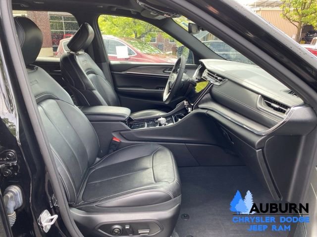 Used 2023 Jeep Grand Cherokee Overland AWD/4WD image 11
