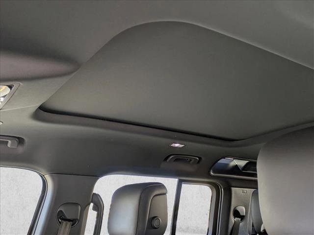 New 2026 Land Rover Defender 110 X-Dynamic SE AWD/4WD image 15