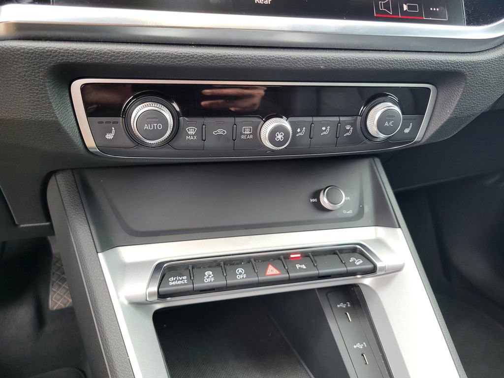 Used 2025 Audi Q3 2.0T Premium AWD/4WD image 26