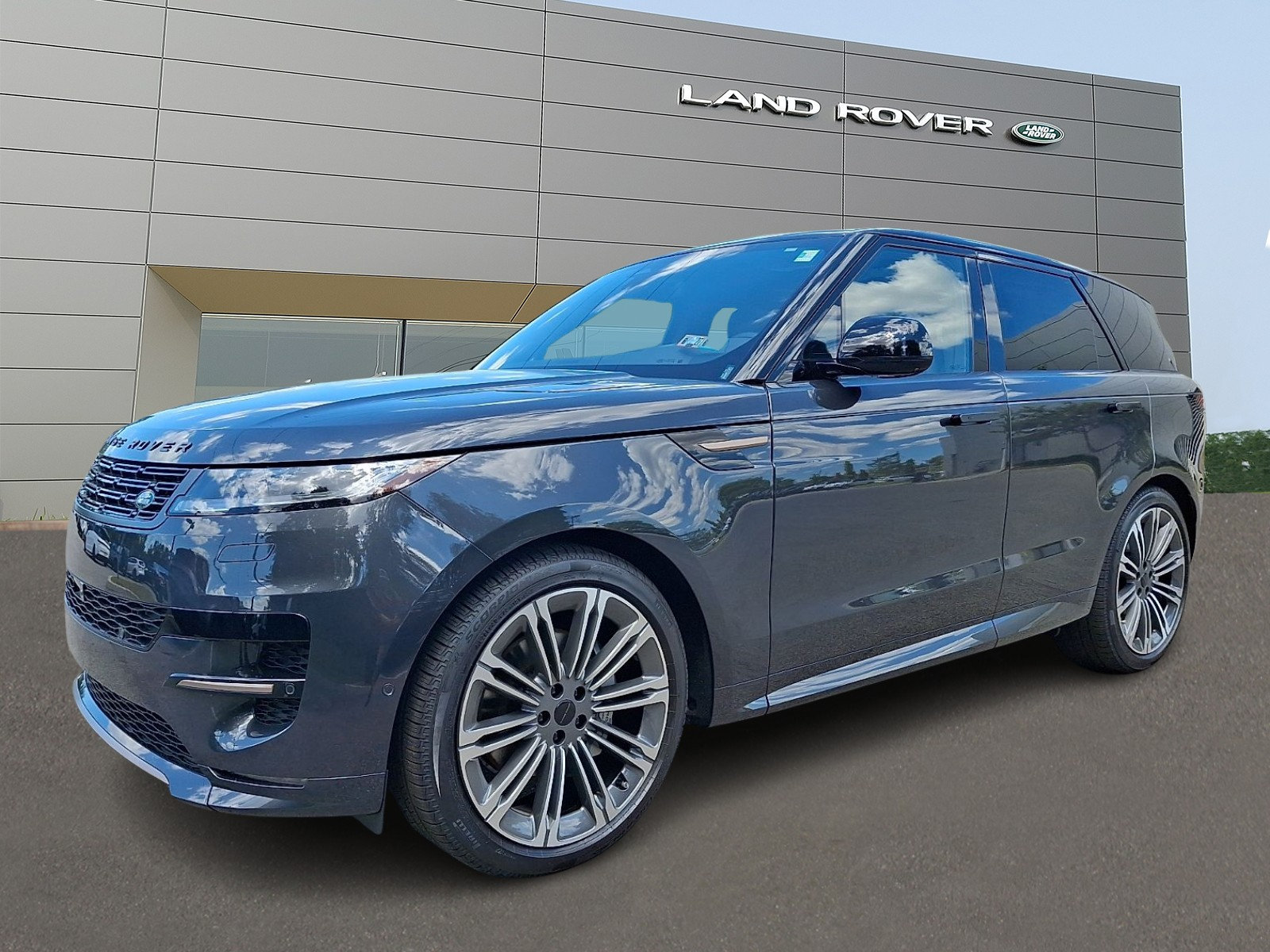 New 2026 Land Rover Range Rover Sport Dynamic SE AWD/4WD image 1