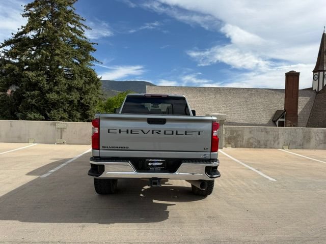 Used 2024 Chevrolet Silverado 2500 LT AWD/4WD image 7
