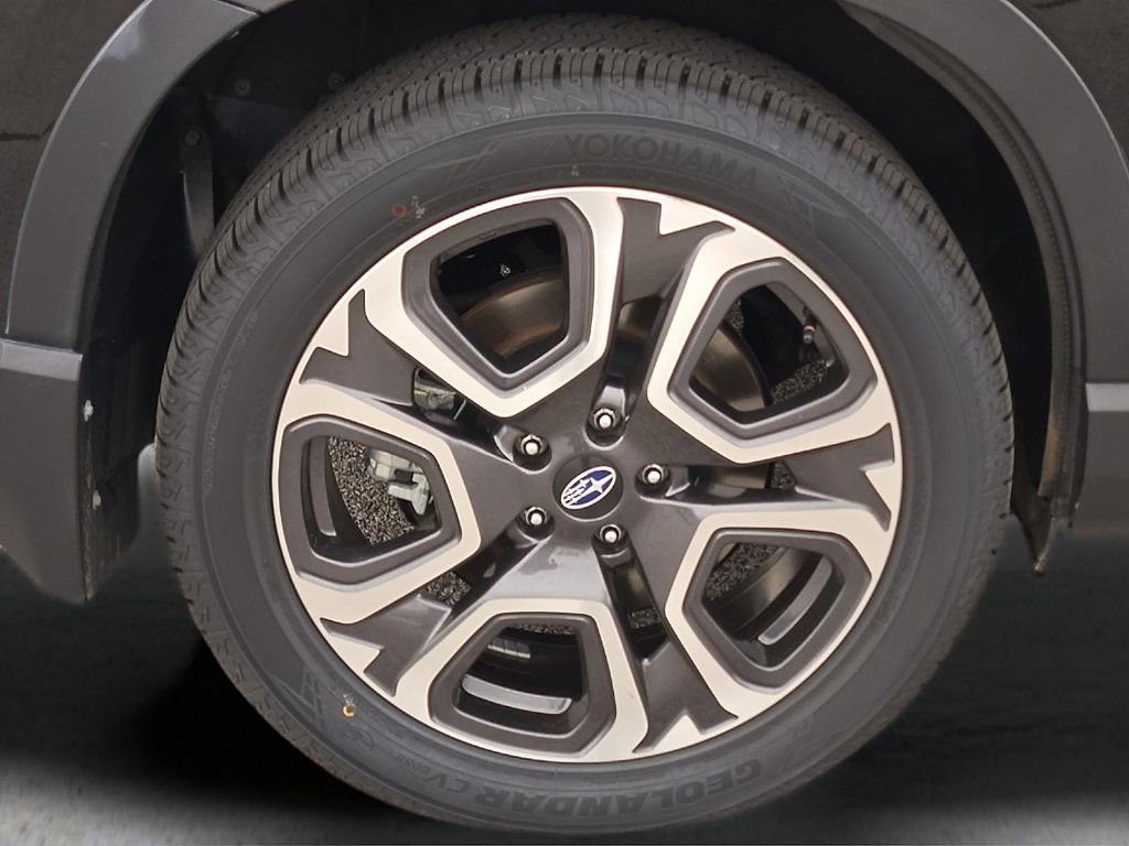 Used 2024 Subaru Ascent Limited w/ Technology Package image 8