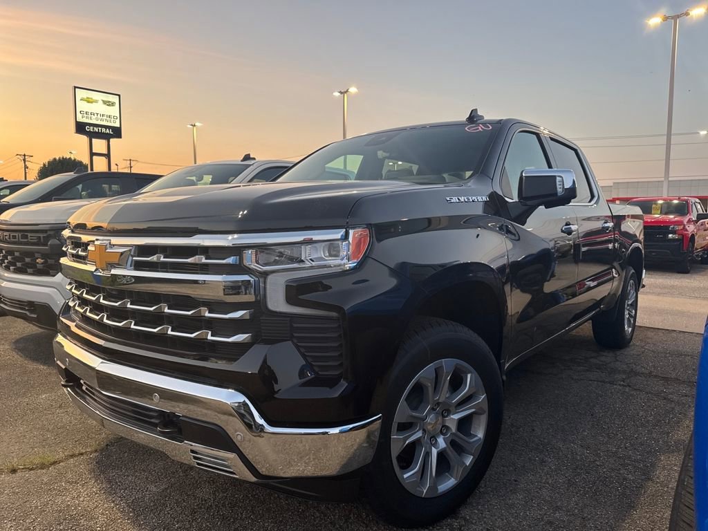 New 2026 Chevrolet Silverado 1500 LTZ w/ LTZ Premium Package image 1