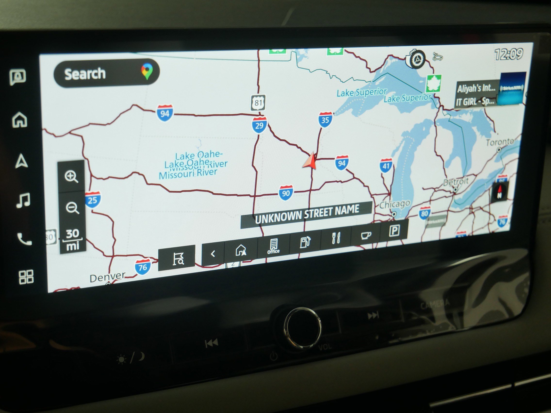 New 2025 Mitsubishi Outlander SE image 8