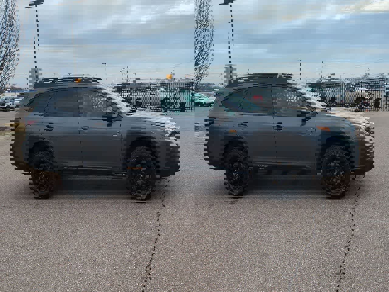 Used 2022 Subaru Outback Wilderness image 7