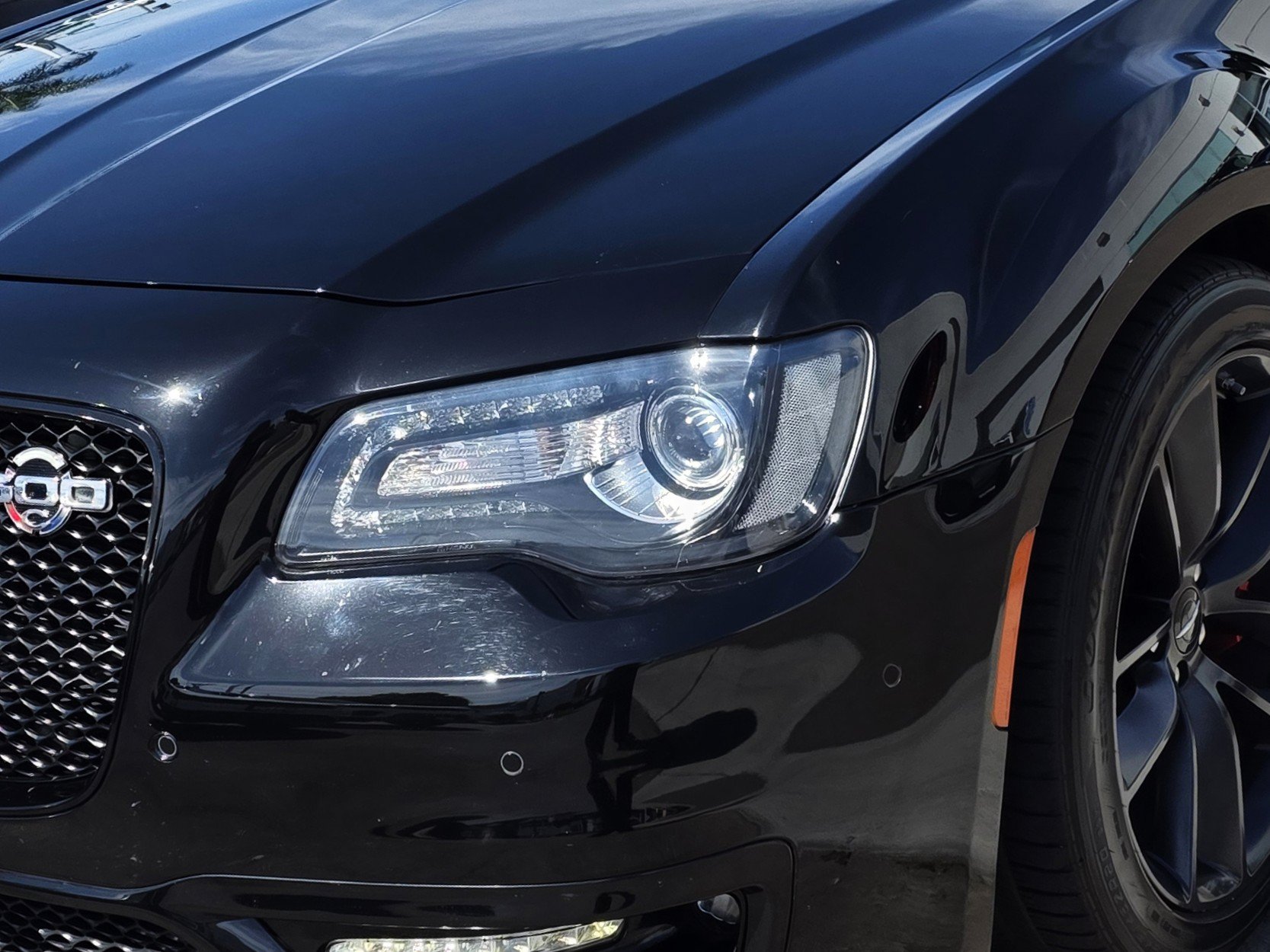 Certified 2023 Chrysler 300 C RWD image 8