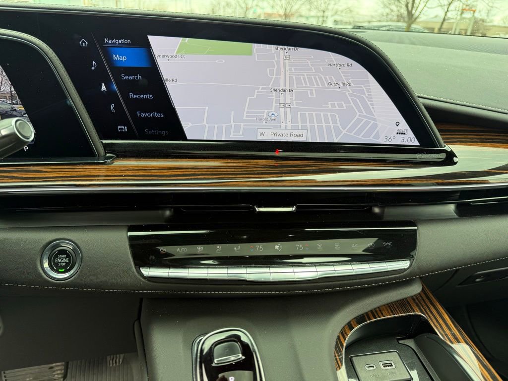 Used 2023 Cadillac Escalade Premium Luxury w/ Performance Package image 12