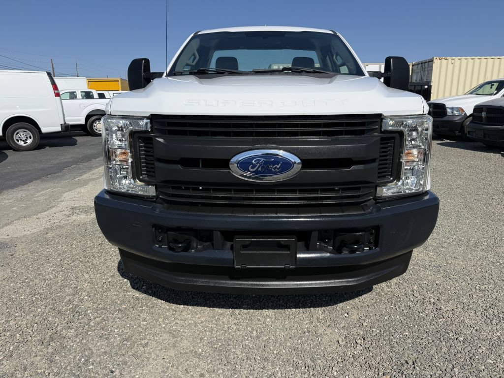Used 2017 Ford F250 XL AWD/4WD image 3