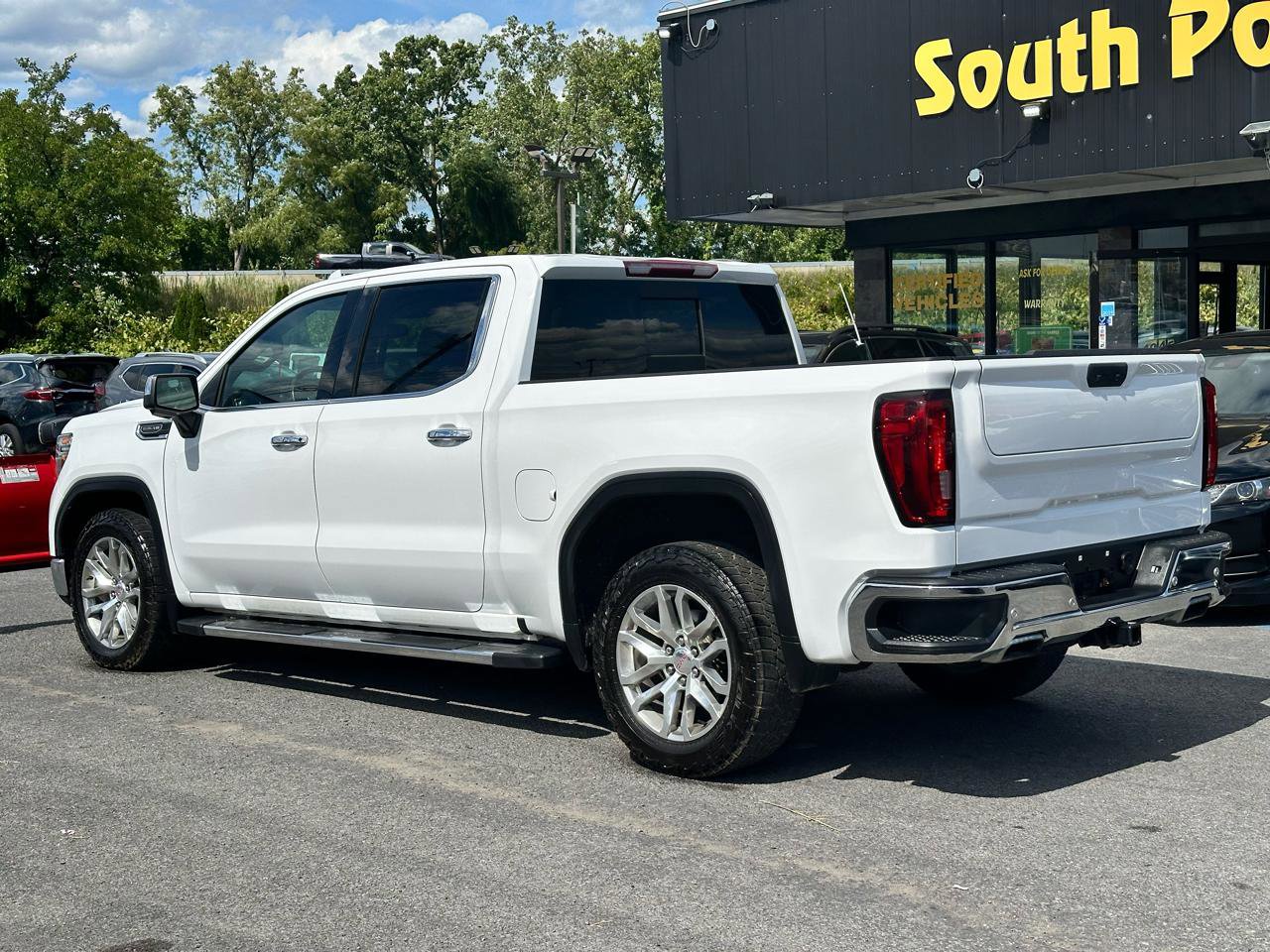 Used 2019 GMC Sierra 1500 SLT w/ SLT Premium Plus Package AWD/4WD image 9