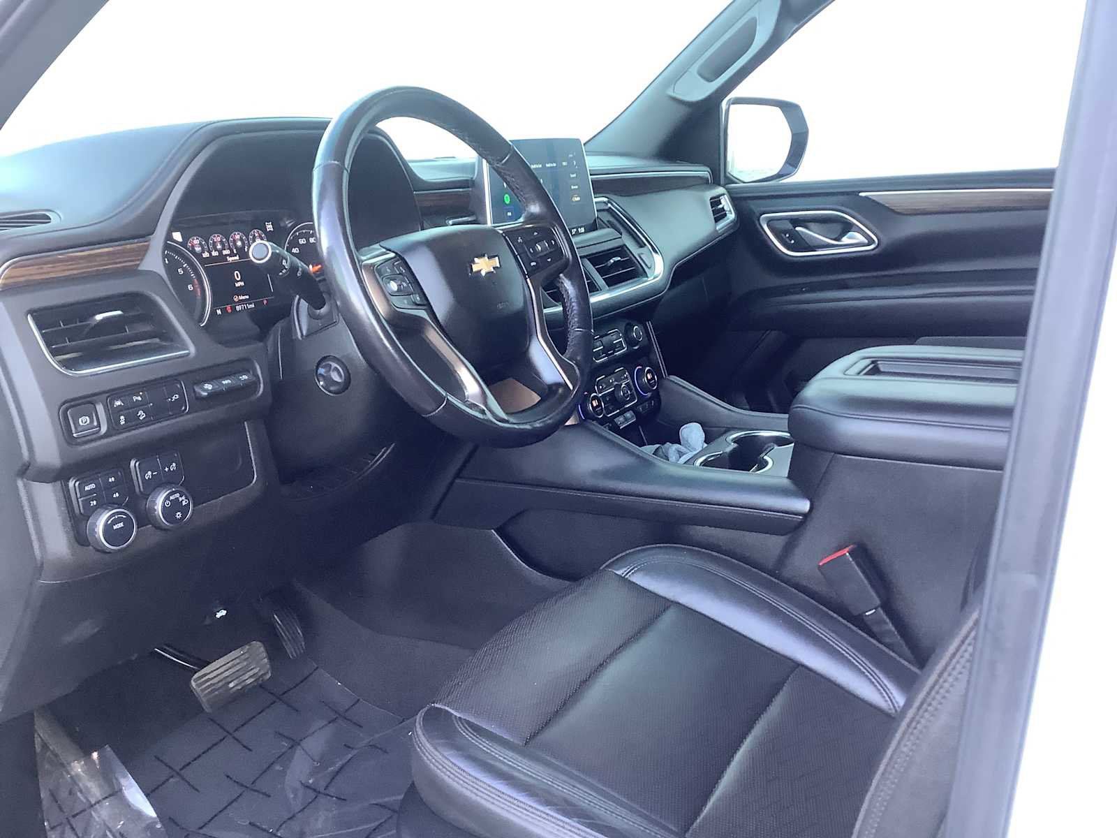 Used 2021 Chevrolet Tahoe High Country image 3