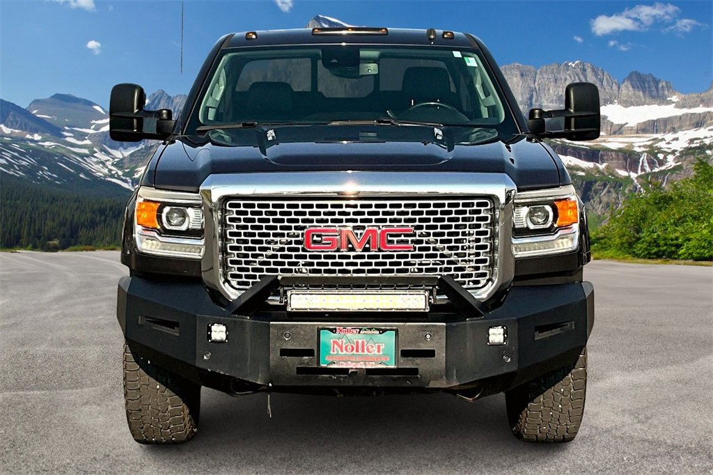 Used 2015 GMC Sierra 3500 Denali w/ Duramax Plus Package image 3