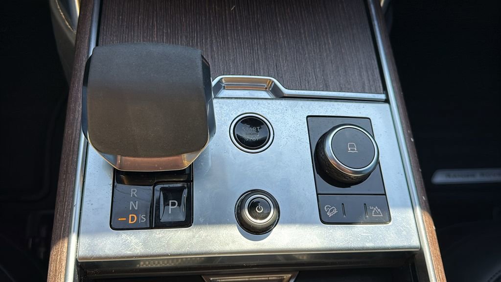 Used 2023 Land Rover Range Rover SE image 32