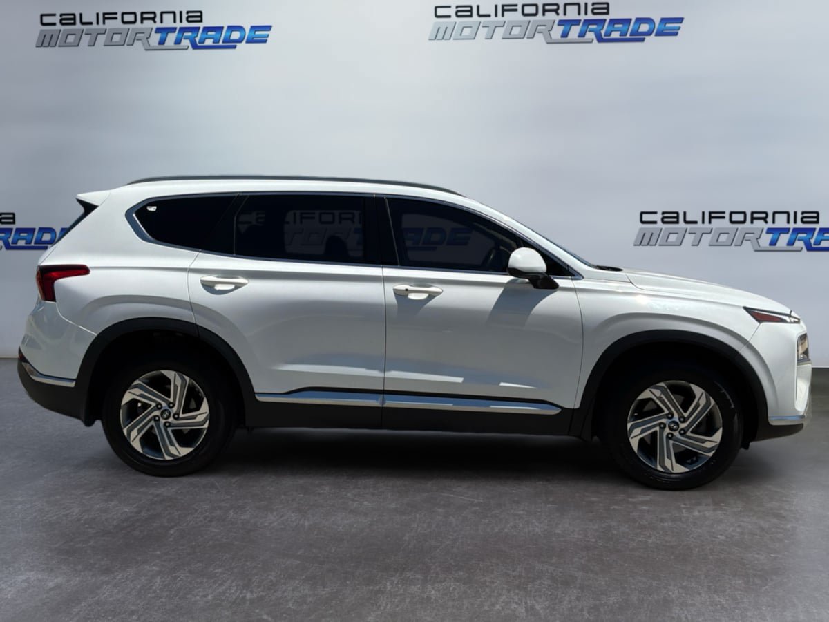 Used 2021 Hyundai Santa Fe SEL FWD image 4