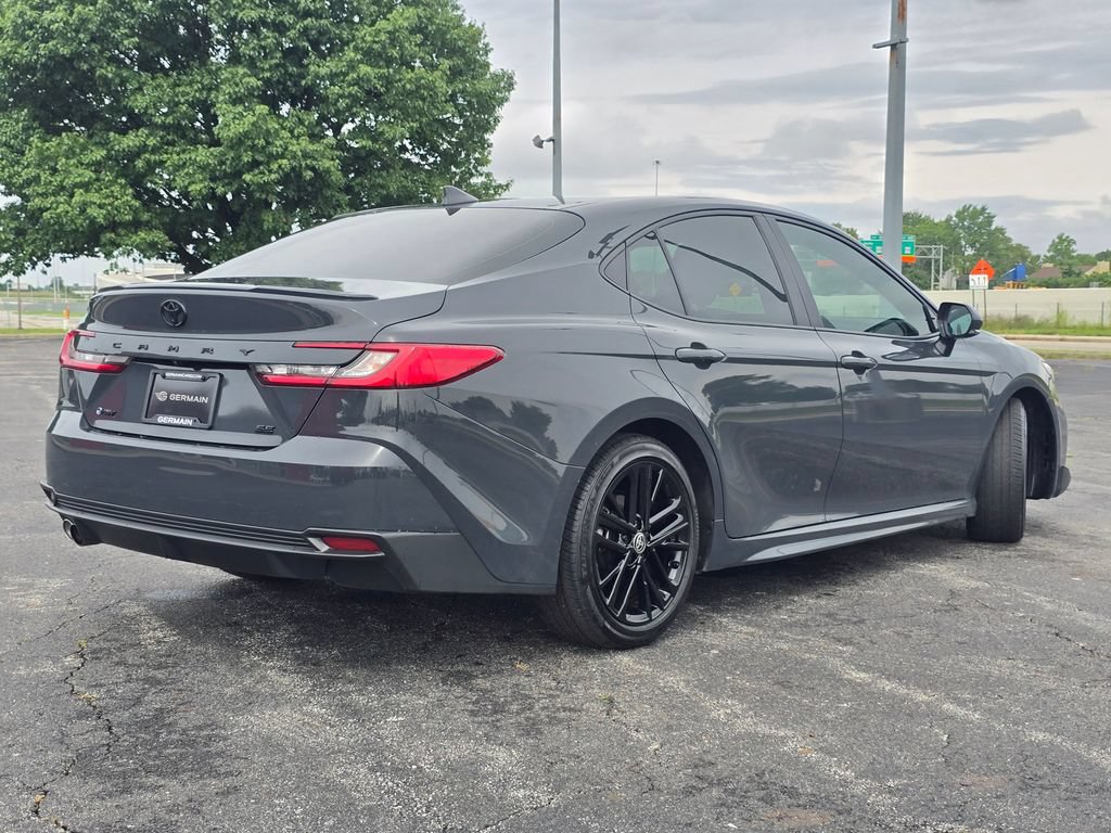 Used 2025 Toyota Camry SE FWD image 15