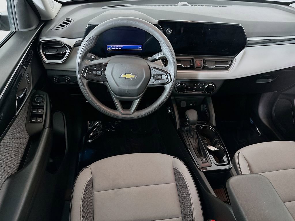 Used 2024 Chevrolet TrailBlazer LS w/ LS Convenience Package image 28