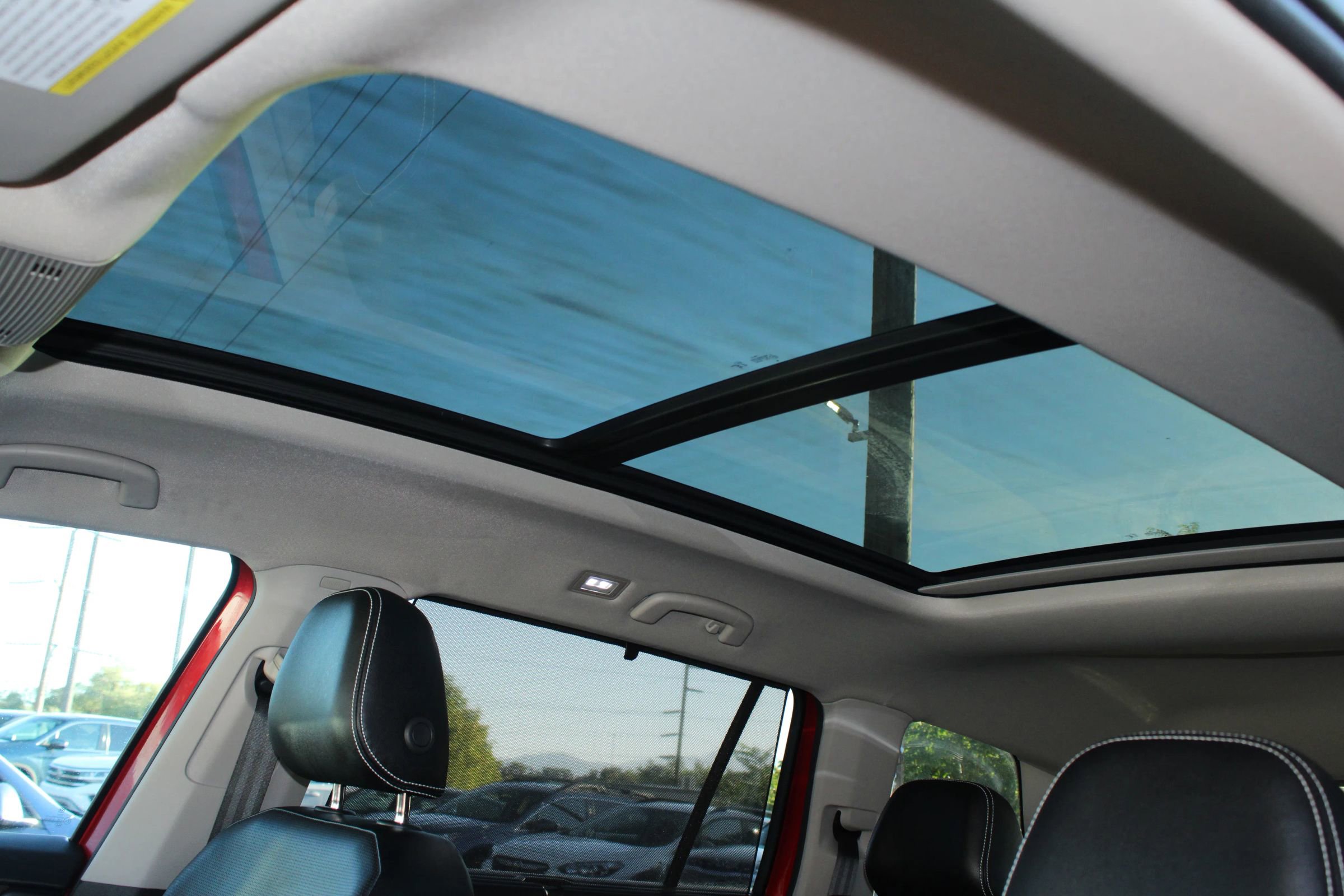 Used 2024 Volkswagen Atlas SEL image 31