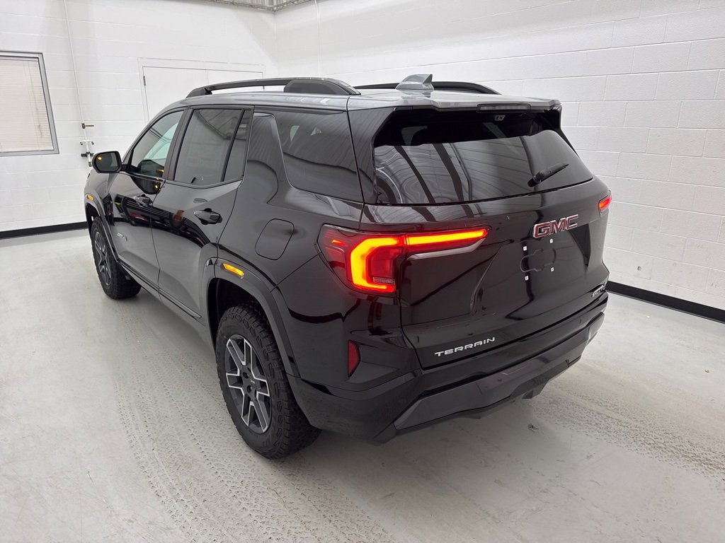 New 2026 GMC Terrain AT4 image 4