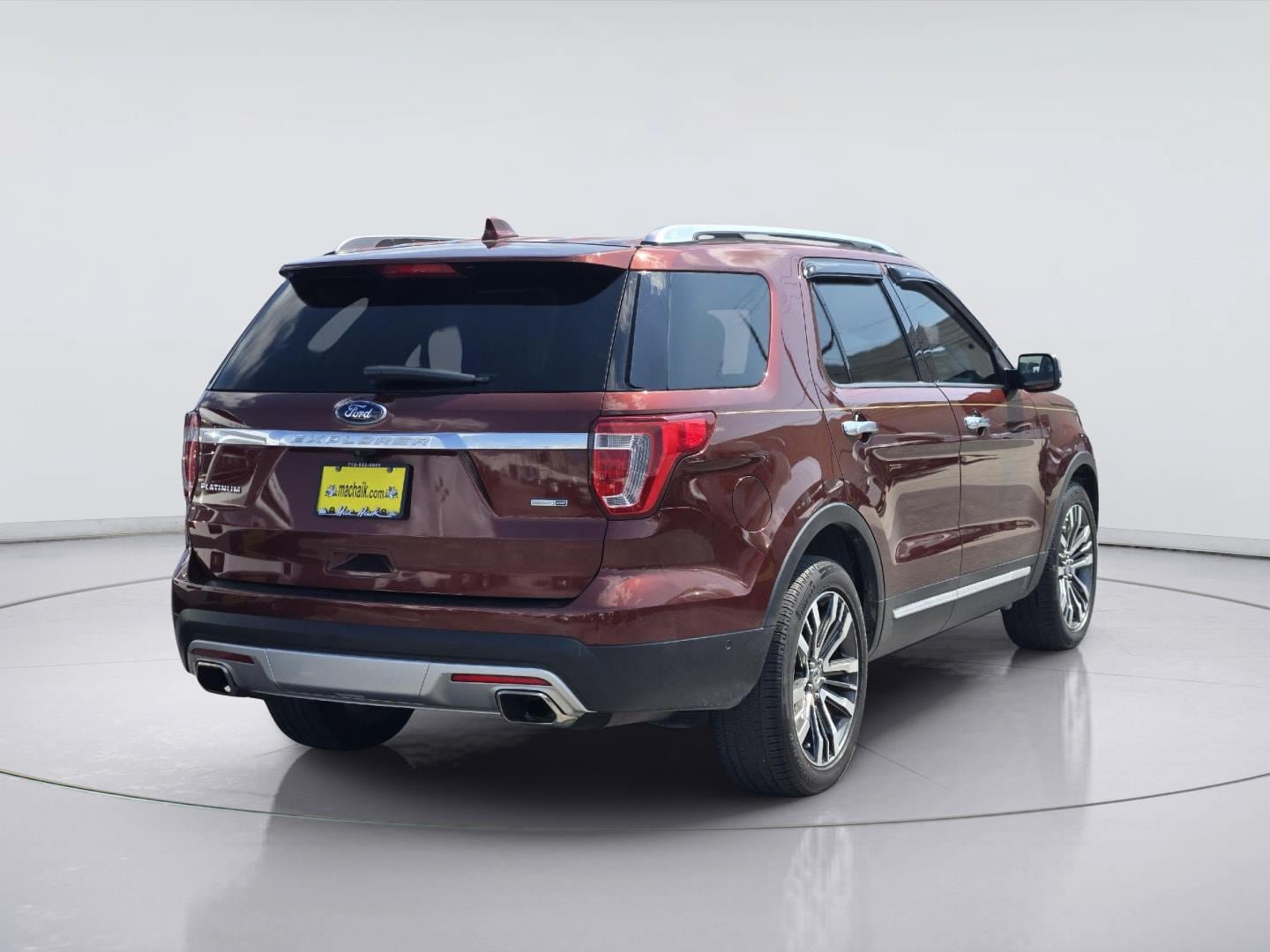 Used 2016 Ford Explorer Platinum AWD/4WD image 8