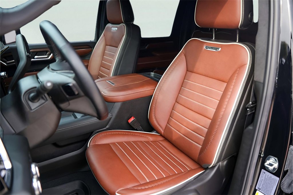 Used 2024 GMC Sierra 3500 Denali Ultimate image 8