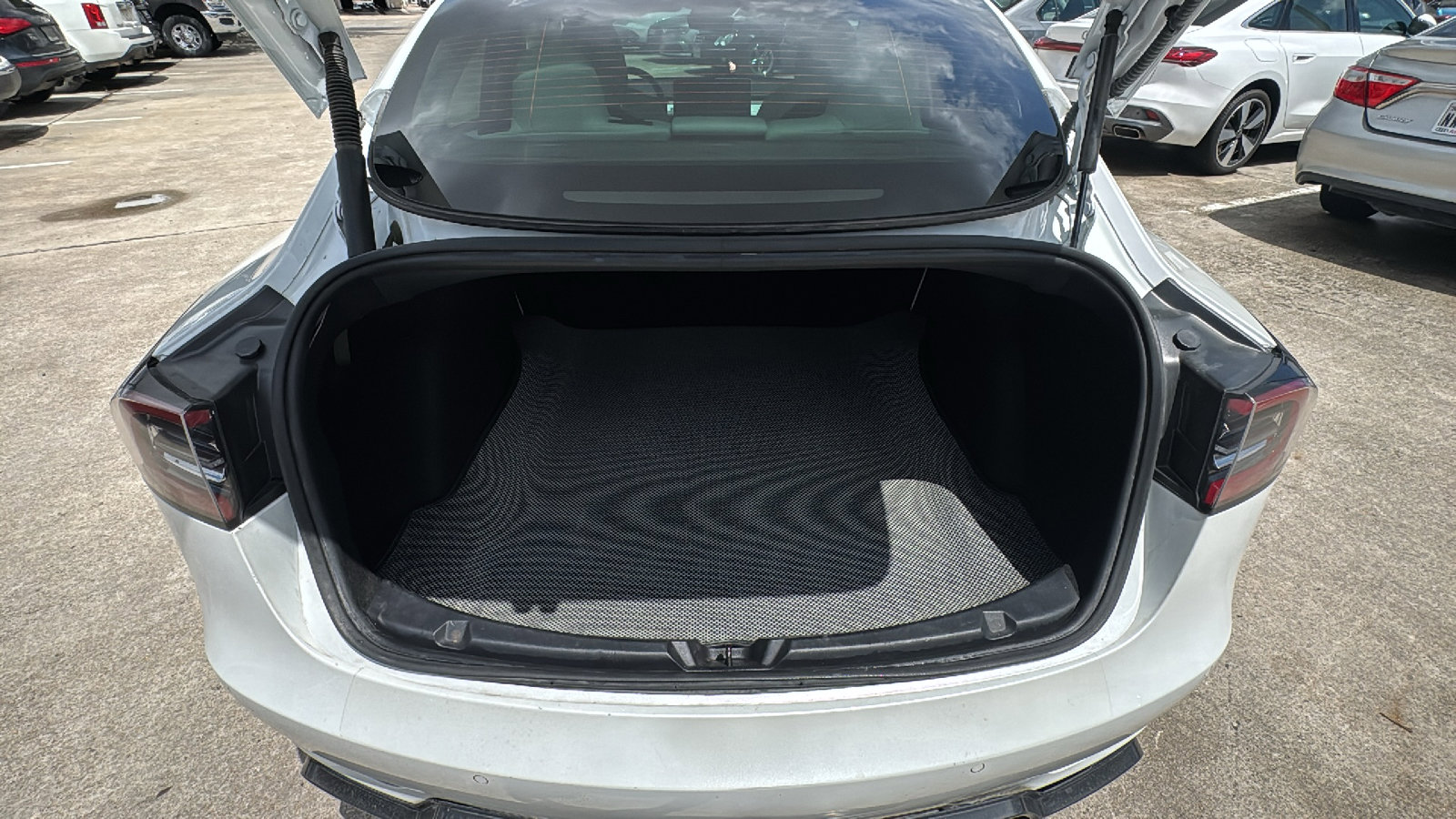 Used 2022 Tesla Model 3 Long Range image 21