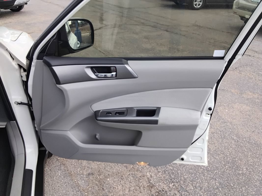 Used 2012 Subaru Forester 2.5X Touring w/ Rugged Pkg 1 image 15