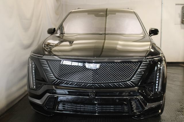 Used 2026 Cadillac Vistiq Platinum w/ LPO, Floor Liner Package AWD/4WD image 3
