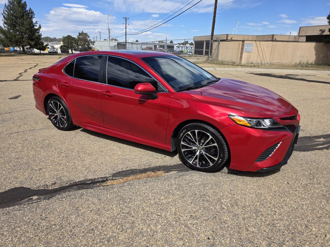 Used 2020 Toyota Camry SE FWD image 10