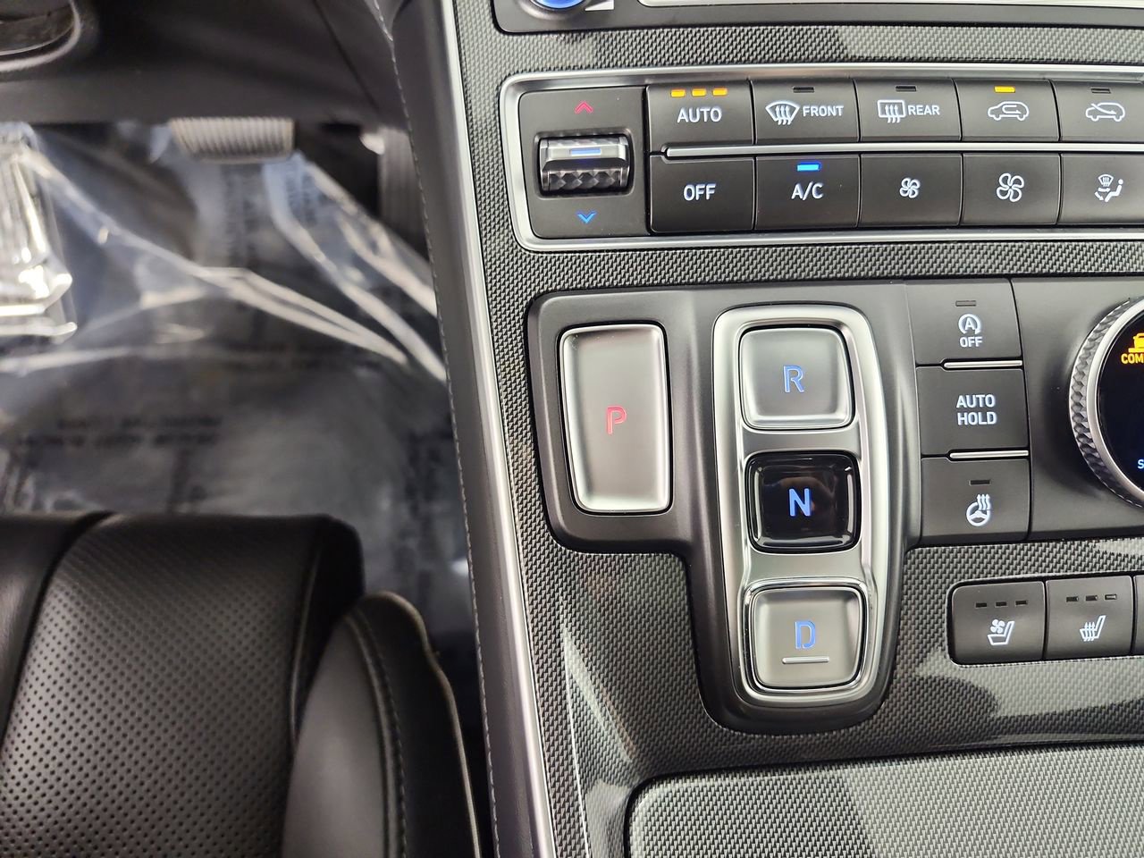 Used 2022 Hyundai Santa Fe Limited AWD/4WD image 17