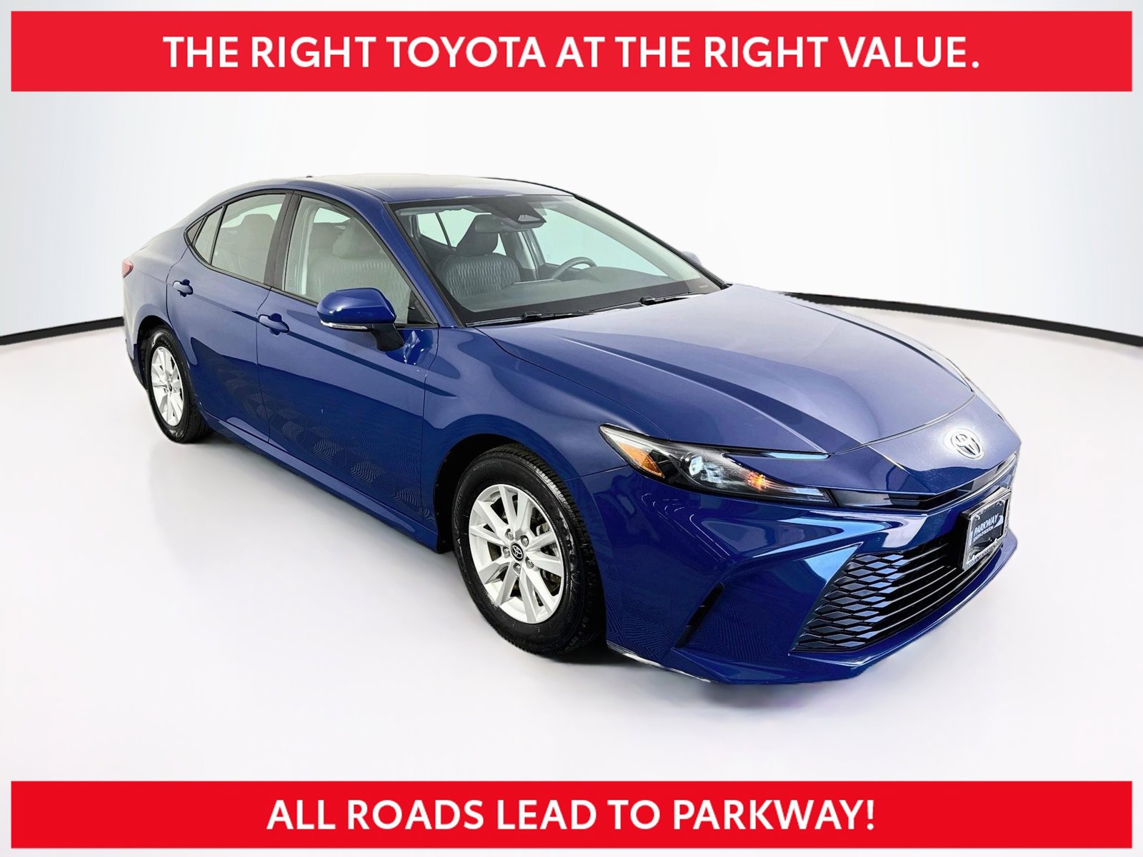 Used 2025 Toyota Camry LE FWD image 1